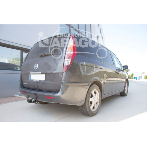 Фаркоп ARAGON на FIAT Ulysse 2002–2006  Арт. E1210AA 