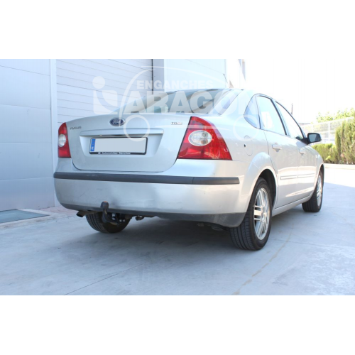 Фаркоп ARAGON на FORD Focus 2004–2011  Арт. E2011CV (седан) (быстросъемный)
