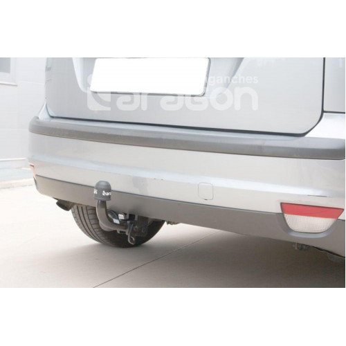 Фаркоп ARAGON на FORD Focus 2004–2011  Арт. E2013AA (хетчбэк)