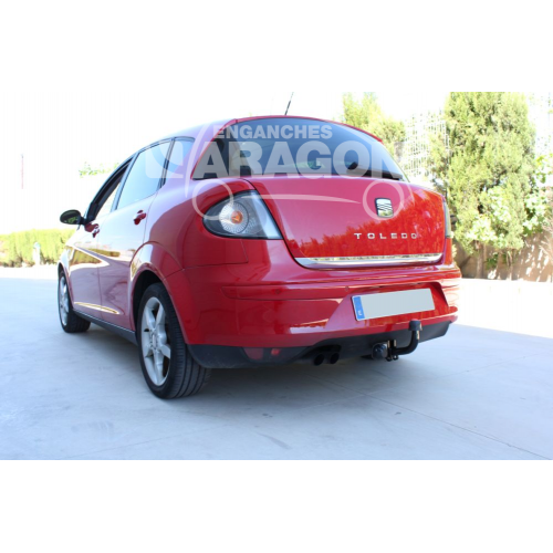 Фаркоп ARAGON на SEAT Toledo 2004–2012  Арт. E5812AV 