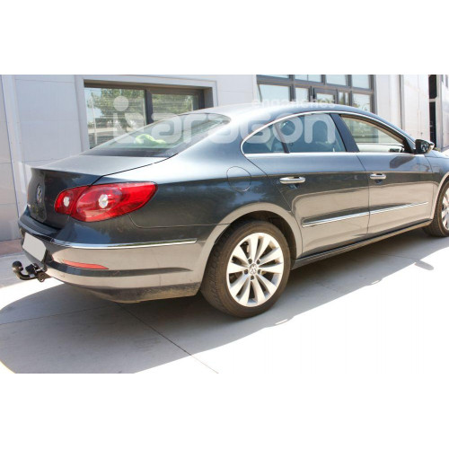 Фаркоп ARAGON на VOLKSWAGEN Passat CC 2008–2012  Арт. E6702EA 