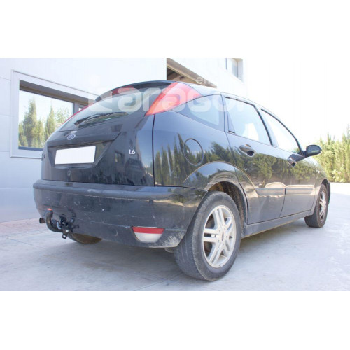 Фаркоп ARAGON на FORD Focus 1998–2005  Арт. E2011AA (хетчбэк)