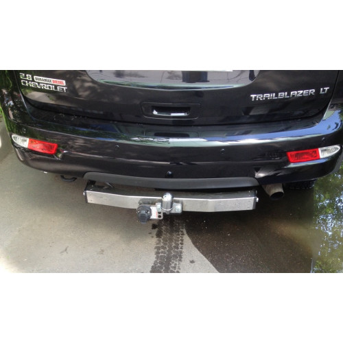 Фаркоп BOSAL (ORIS) на CHEVROLET Trailblazer 2012–  Арт. 5269-FL (фаркоп с хромированной накладкой) (снят с производства)